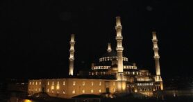 Kunut Duaları Okunuşu ve Anlamı: Kunut Duası Arapça Okunuşu