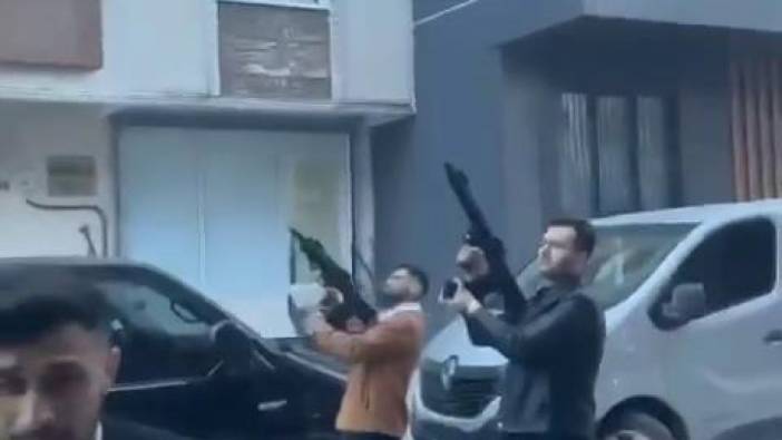 Bu Silahlar Markette Mi Satılıyor! Başakşehir’de uzun namlulu tüfekler ile havaya ateş açtılar!